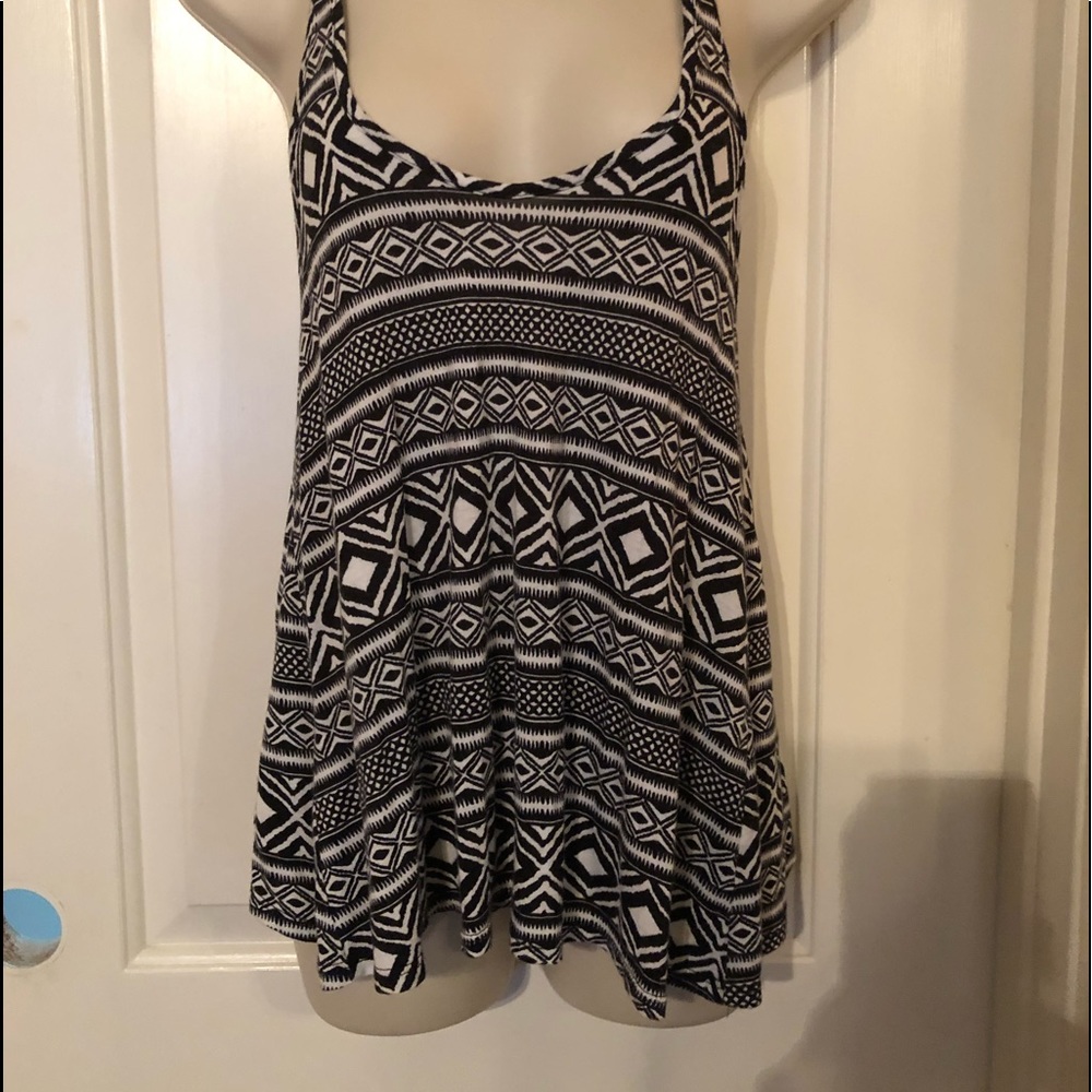 Flirty black and white top
